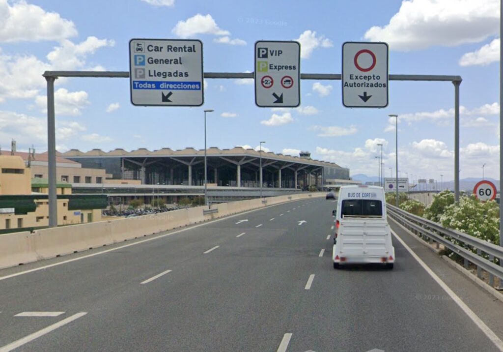 Malaga Airport access by car