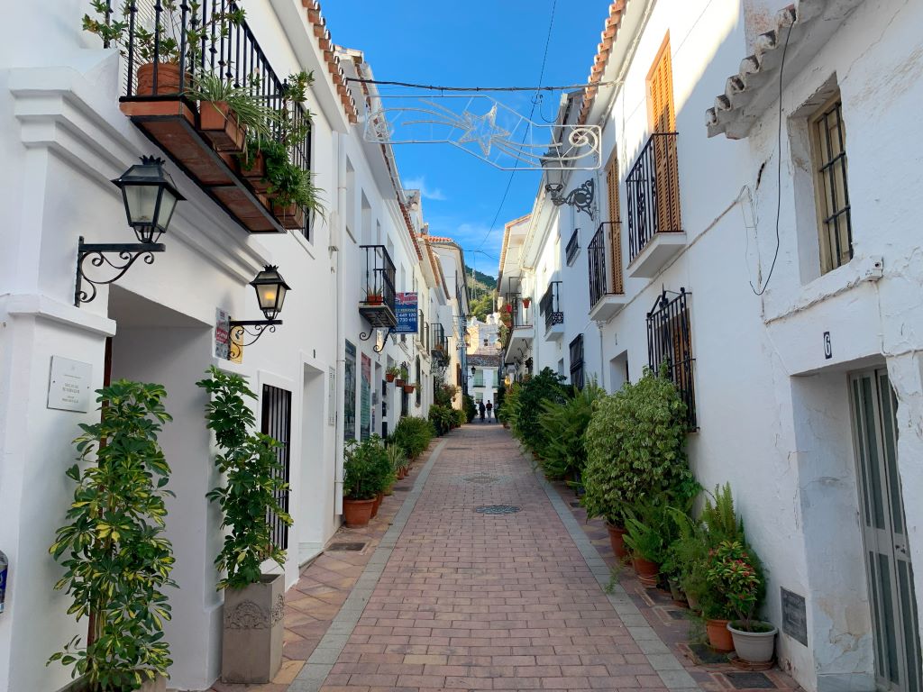 An alley in Benalmadena Pueblo