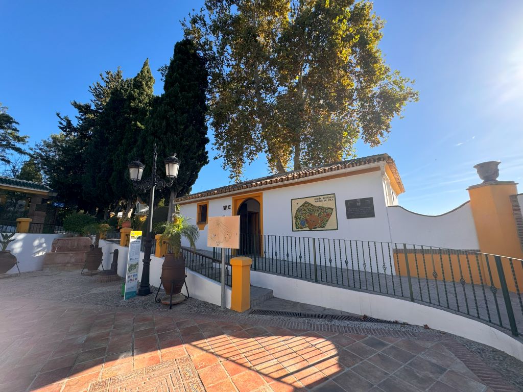 Molino de Inca Botanical Garden in Torremolinos - main courtyard