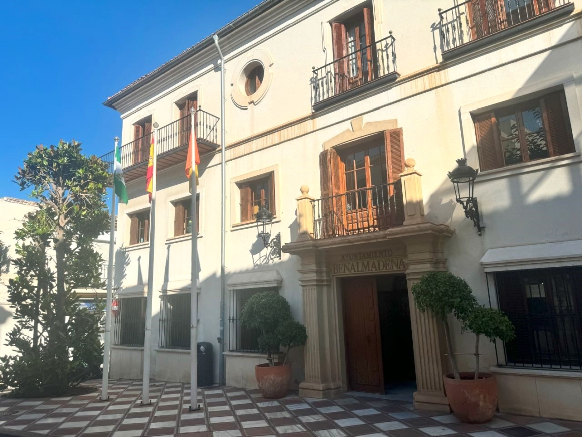 A Town Hall, where the Padrón is done.