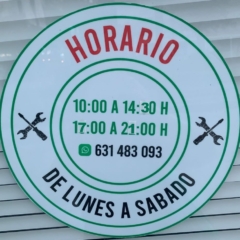 Siesta in Spain - opening hours of commerce