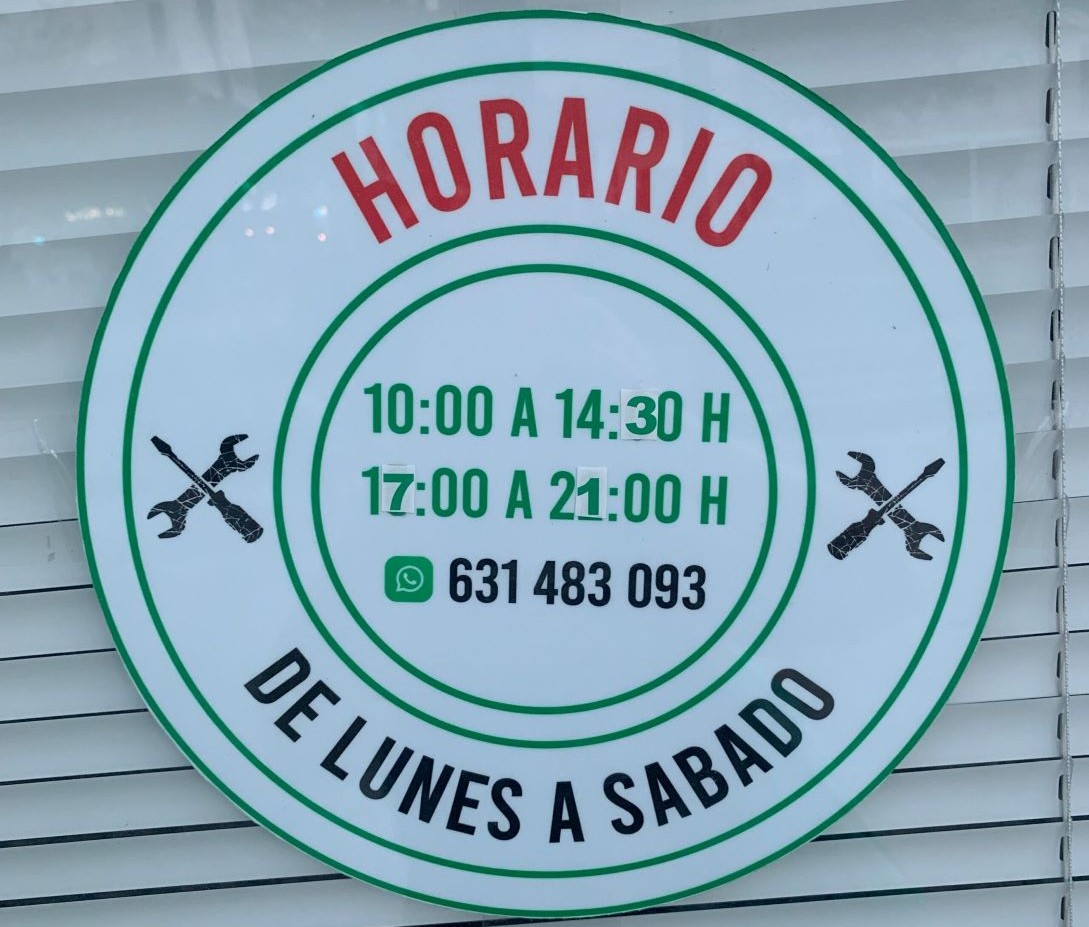 Siesta in Spain - opening hours of commerce