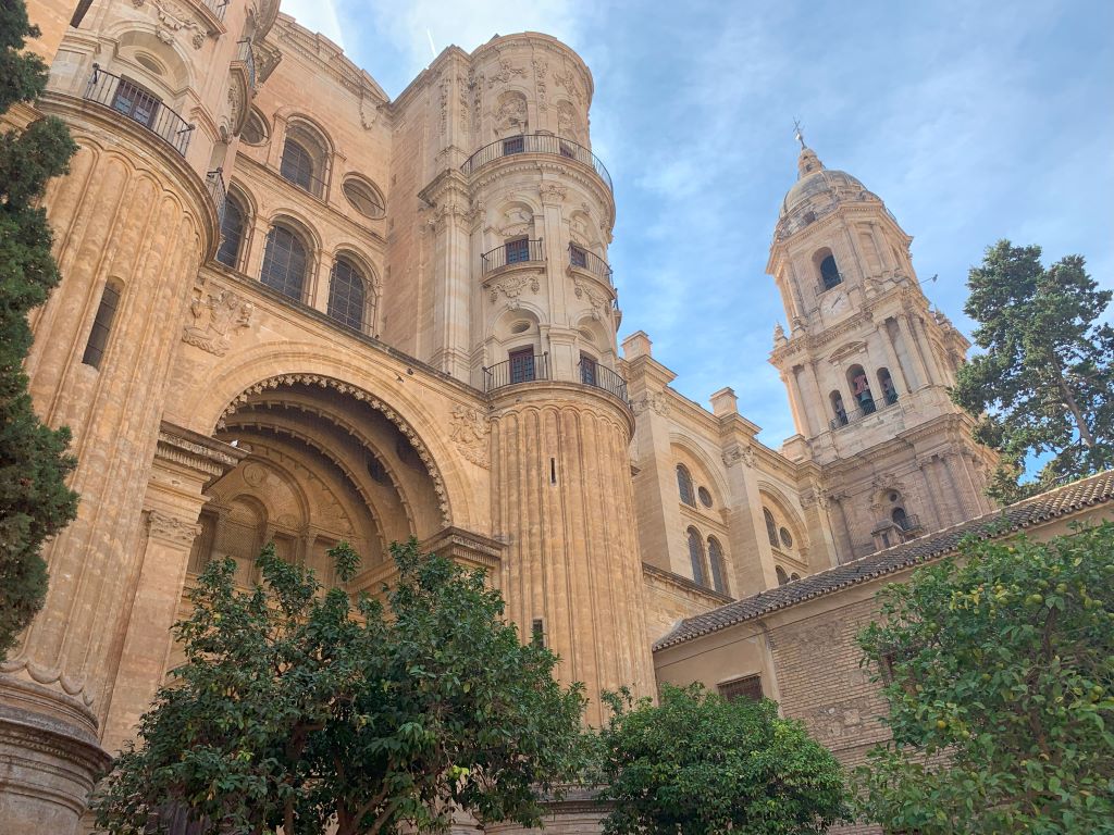 Train stations in Malaga: Cathedral