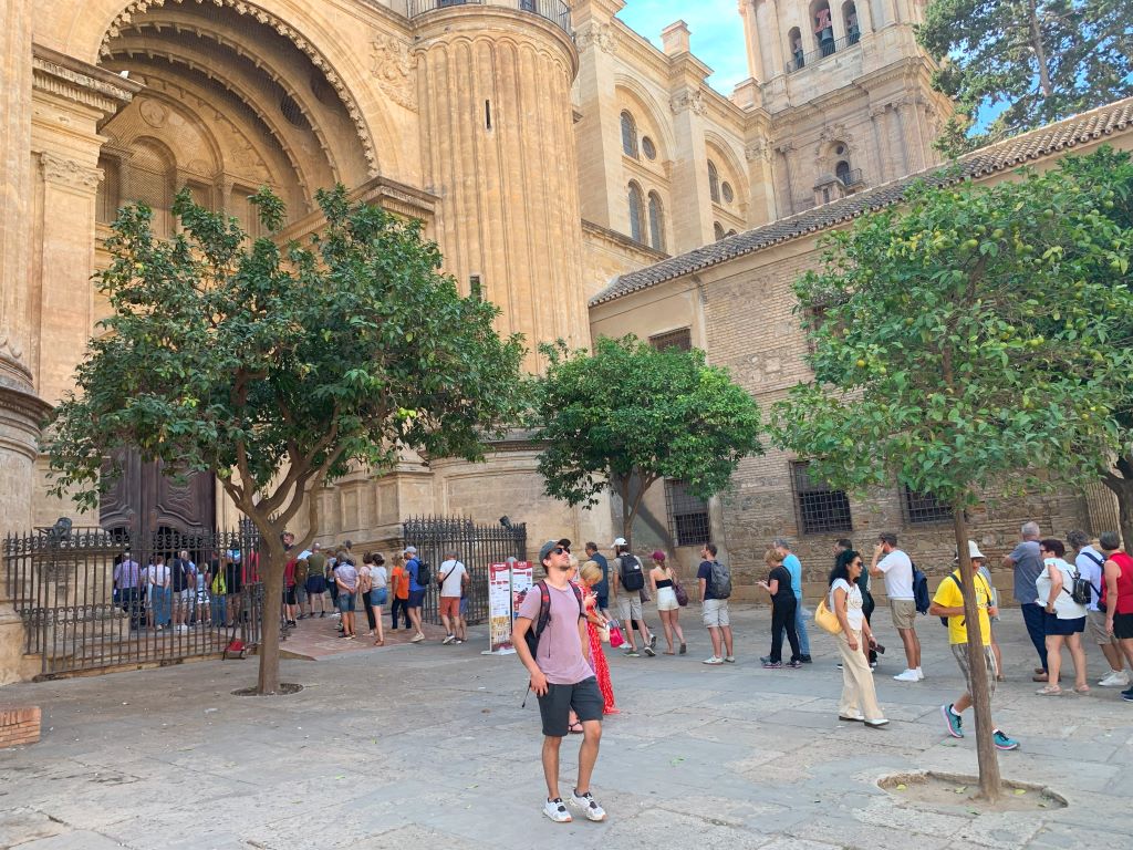 Train stations in Malaga: line