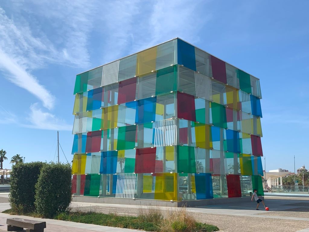 Train stations in Malaga: Pompidou