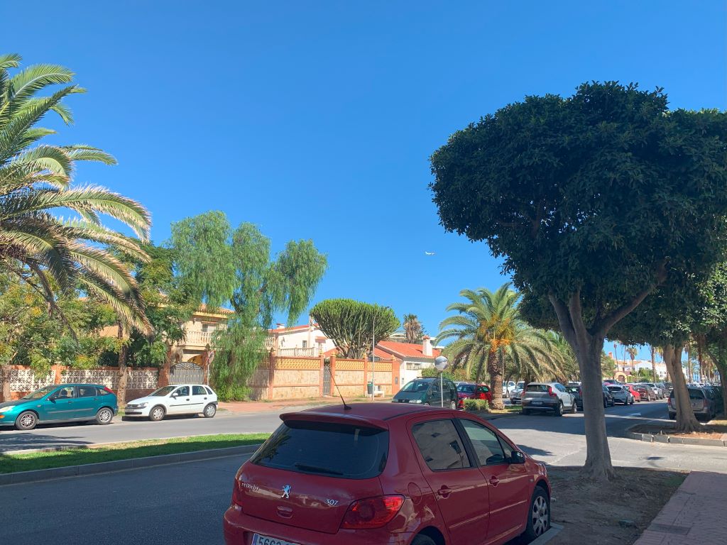 Train stations in Torremolinos - street to the beach