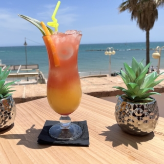 Best bars and restaurants in Benalmadena - Dizzy Donkey