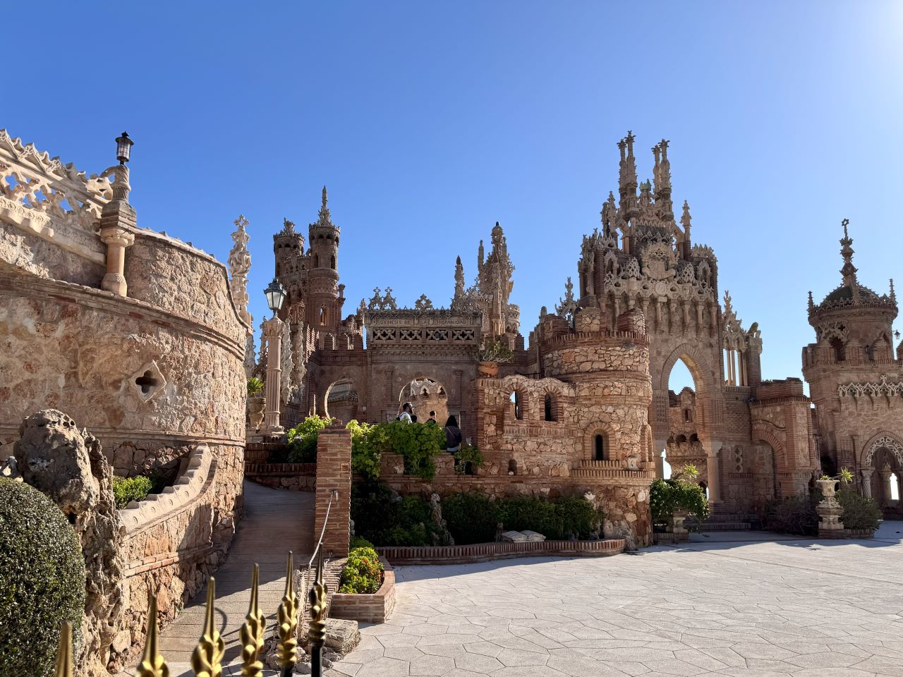Castillo Colomares (Colomares Castle)