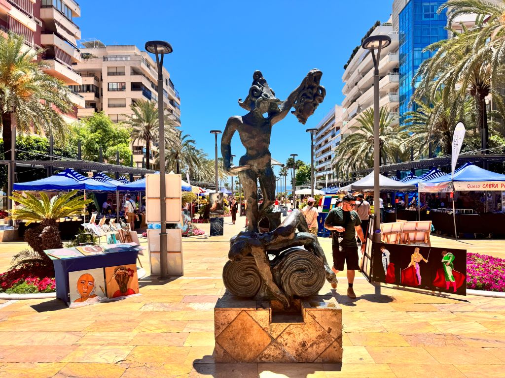 Marbella Old Town - Avenida del Mar
